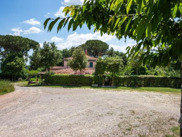 Villa Indipendente in vendita a Peccioli, Toscana