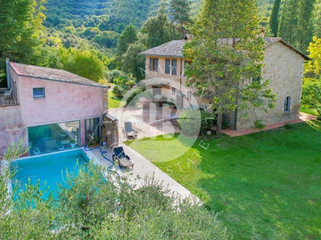 Villa Indipendente in vendita a Cenerente, Umbria