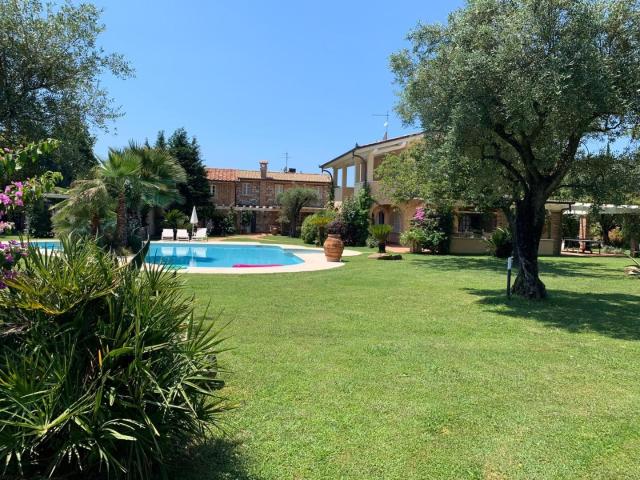 Villa Indipendente in vendita a Ripa, Seravezza