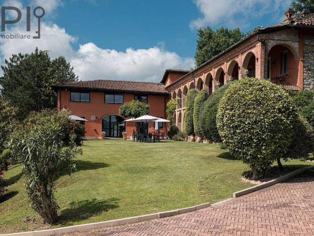 Villa Indipendente in vendita a Piemonte, Asti
