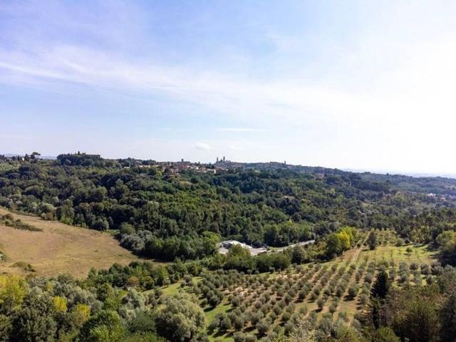 Villa Indipendente in vendita a Montalbuccio, Siena