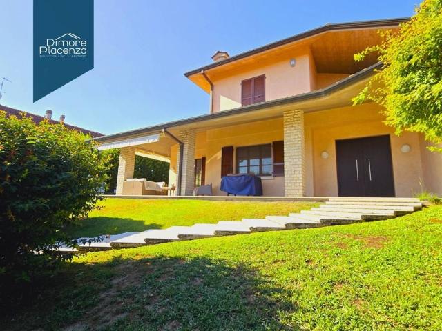 Villa Indipendente in vendita a Quarto, Gossolengo