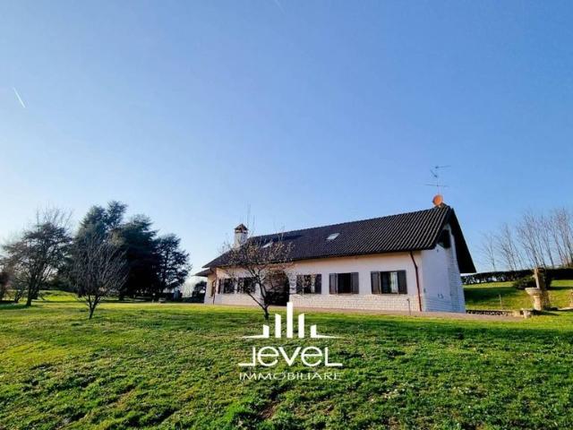 Villa Indipendente in vendita a Triuggio, Lombardia