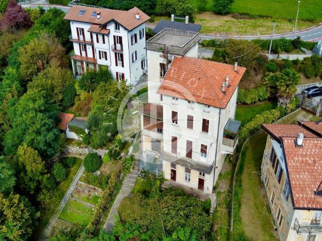 Villa Indipendente in vendita a Pallanza, Piemonte