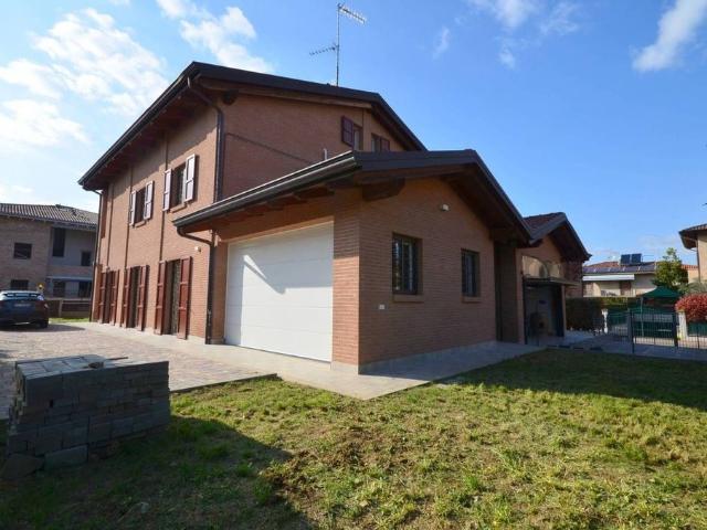 Villa Indipendente in vendita a Unione dei comuni Valli del Reno, Lavino e Samoggia, Pragatto