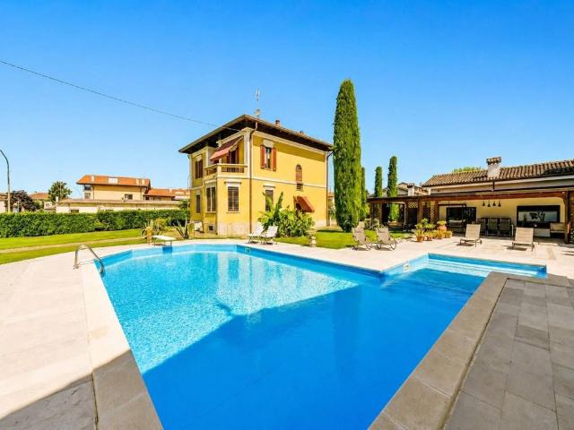 Villa Indipendente in vendita a Guidizzolo, Lombardia