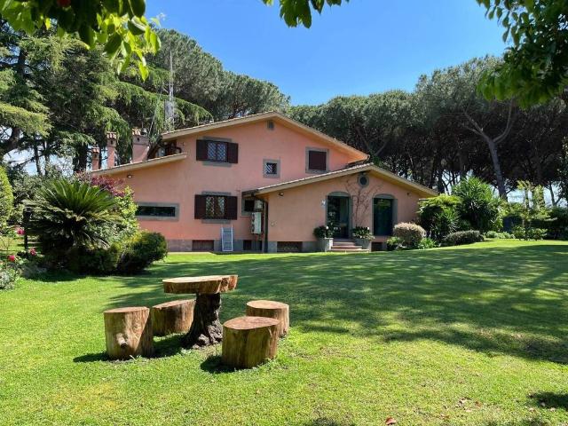 Villa Indipendente in vendita a Roma Capitale, Lazio