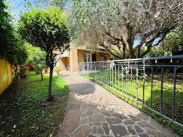 Villa Indipendente in vendita a Municipio Roma VII, Roma Capitale