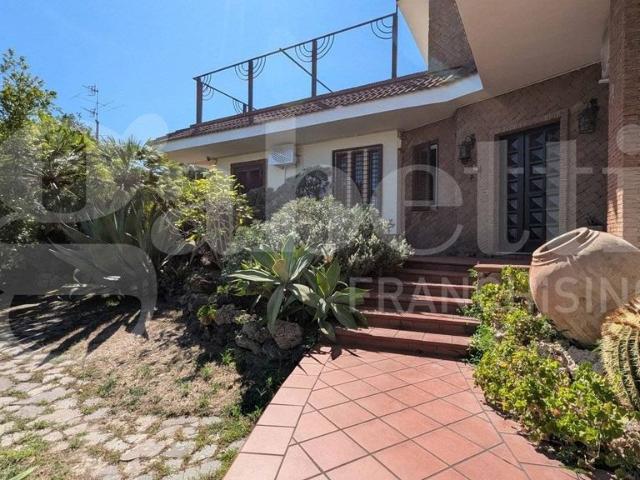 Villa Indipendente in vendita a La Schiana, Pozzuoli