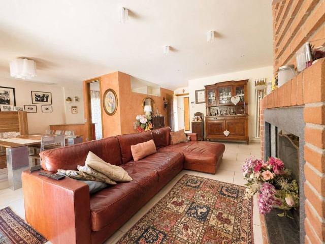 Villa Indipendente in vendita a Cesanella, Marche