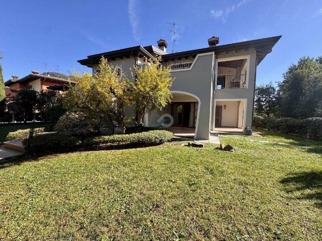 Villa Indipendente in vendita a Comunità montana della Valle Sabbia, Villanuova Sul Clisi