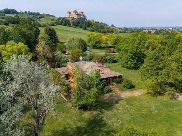 Villa Indipendente in vendita a Langhirano, Reggio Emilia