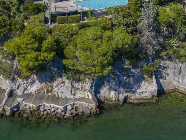 Villa Indipendente in vendita a Aurisina, Friuli-Venezia Giulia
