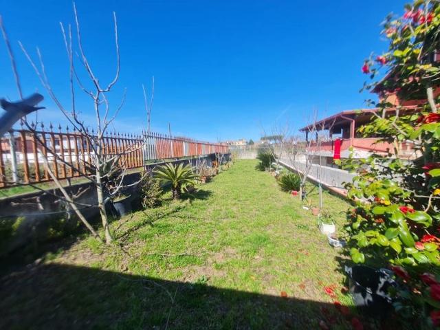 Villa Indipendente in vendita a Pantaleo, Quarto