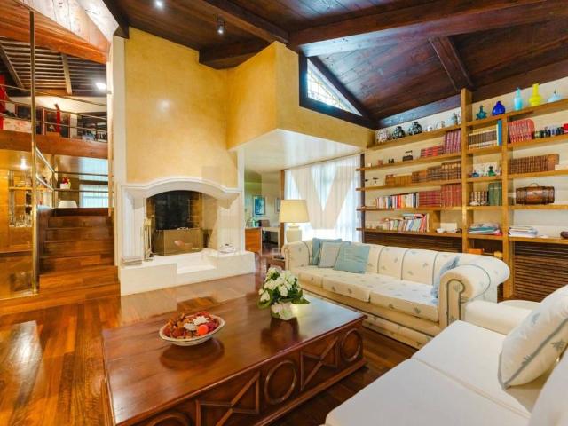 Villa Indipendente in vendita a Stra, Veneto
