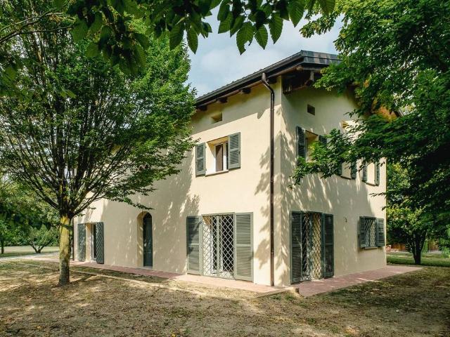 Villa Indipendente in vendita a Unione Terre d'Acqua, Crevalcore