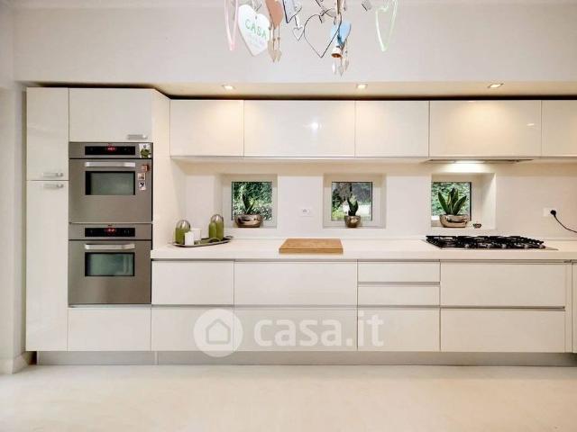 Villa Indipendente in vendita a Scandriglia, Lazio