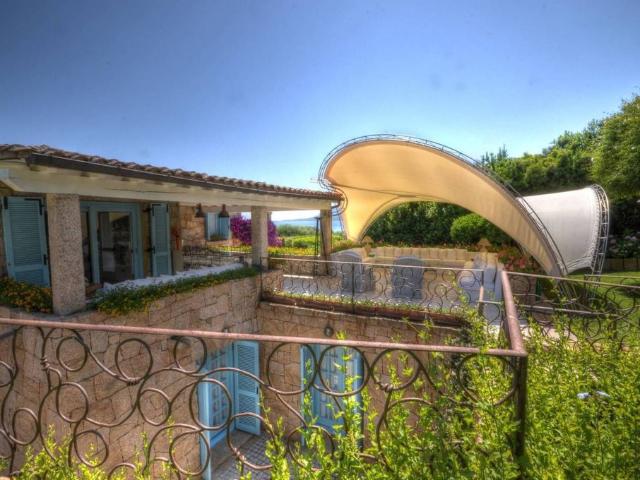 Villa Indipendente in vendita a San Pantaleo, Sardigna/Sardegna