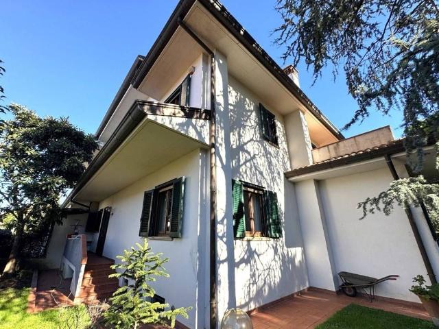 Villa Indipendente in vendita a Filettole, Prato