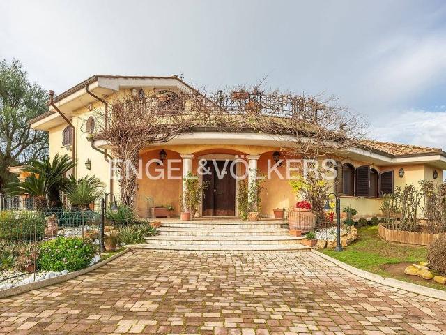 Villa Indipendente in vendita a Cervicione, Roma Capitale