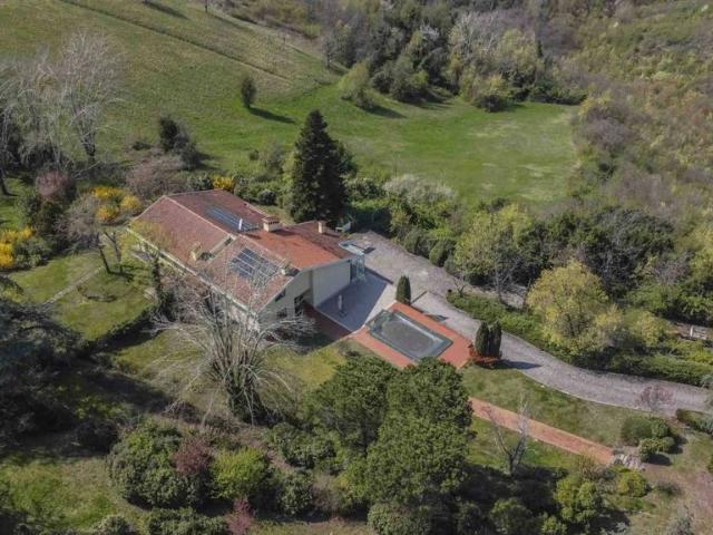 Villa Indipendente in vendita a Unione dei comuni Valli del Reno, Lavino e Samoggia, Zola Predosa