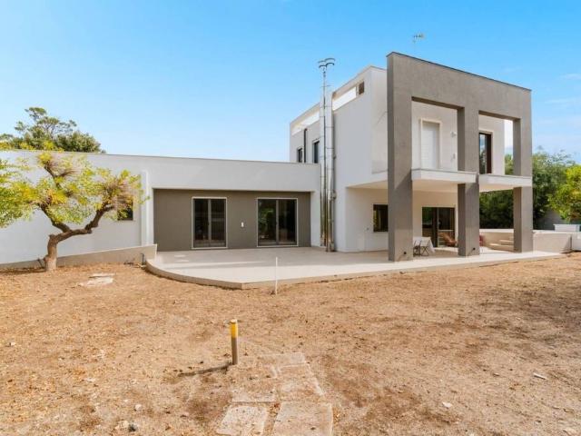 Villa Indipendente in vendita a Puglia, Barletta-andria-trani