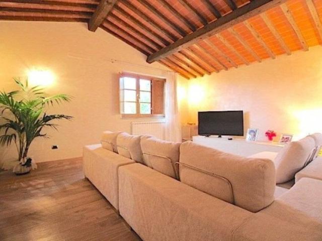Villa Indipendente in vendita a Monte a Pescia, Uzzano E Castello