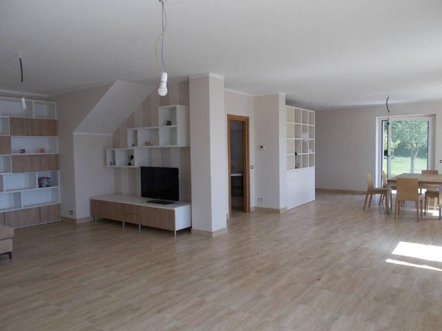 Villa Indipendente in vendita a Seglio, Rapallo
