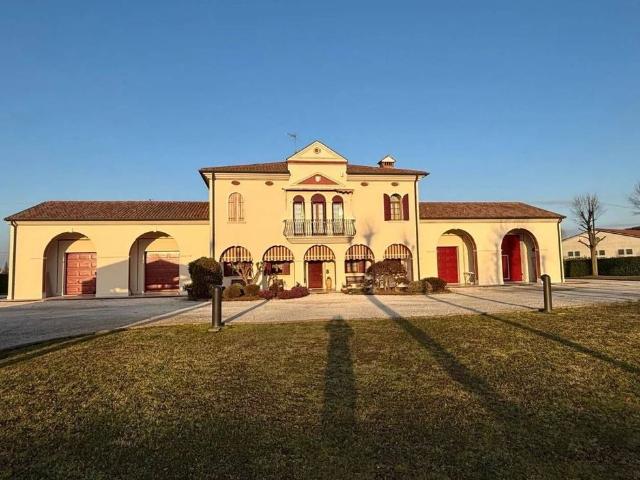 Villa Indipendente in vendita a San Michele delle Badesse, Borgoricco