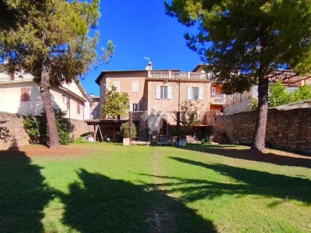 Villa Indipendente in vendita a Marche, Ascoli Piceno