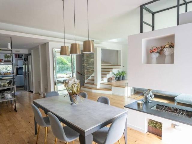 Villa Indipendente in vendita a Mostacciano, Roma Capitale