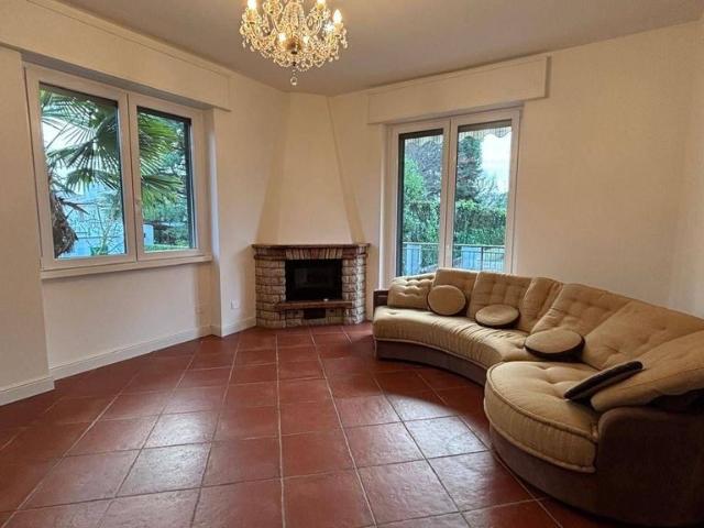 Villa Indipendente in vendita a Cassina Ferrara, Saronno