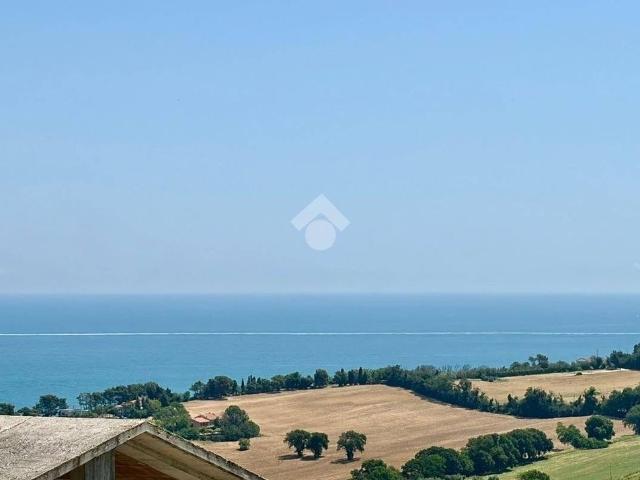 Villa Indipendente in vendita a Centro Storico, Marche