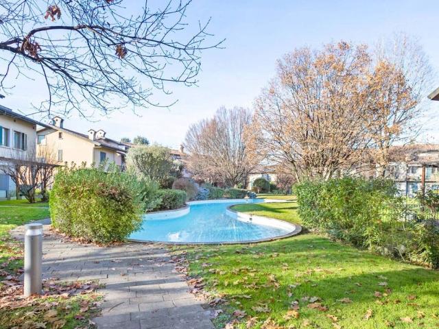 Villa Indipendente in vendita a Locate Bergamasco, Ponte San Pietro
