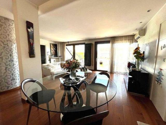 Villa Indipendente in vendita a Pescara, Abruzzo