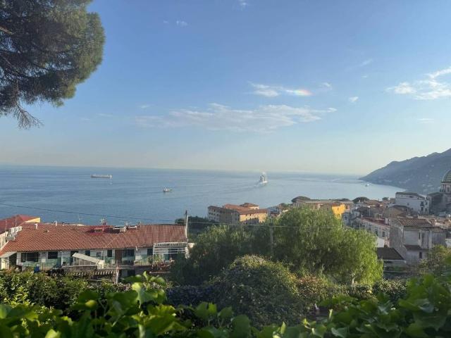 Villa Indipendente in vendita a Salerno, Campania