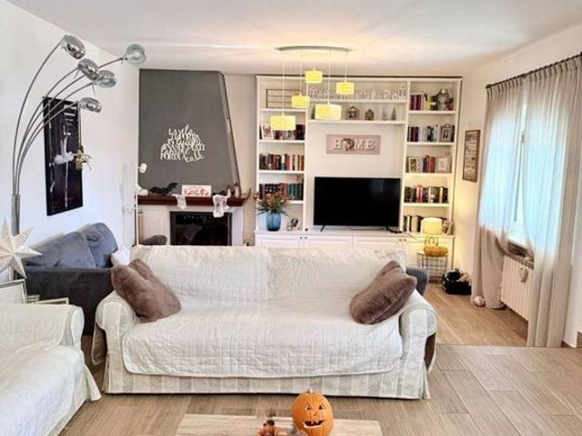 Villa Indipendente in vendita a Farra D'isonzo, Friuli-Venezia Giulia