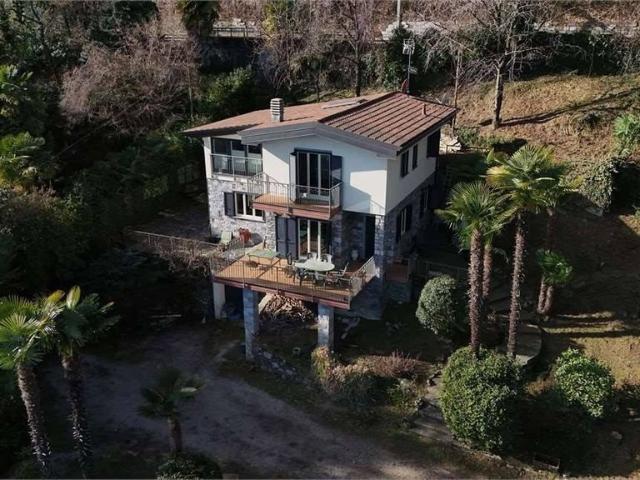 Villa Indipendente in vendita a Carcioni, Belgirate