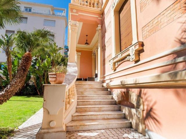 Villa Indipendente in vendita a Taggia, Arma Di Taggia