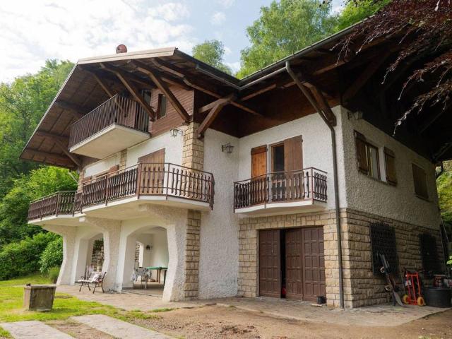Villa Indipendente in vendita a Civenna, Bellagio