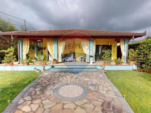 Villa Indipendente in vendita a Frasso, Seravezza