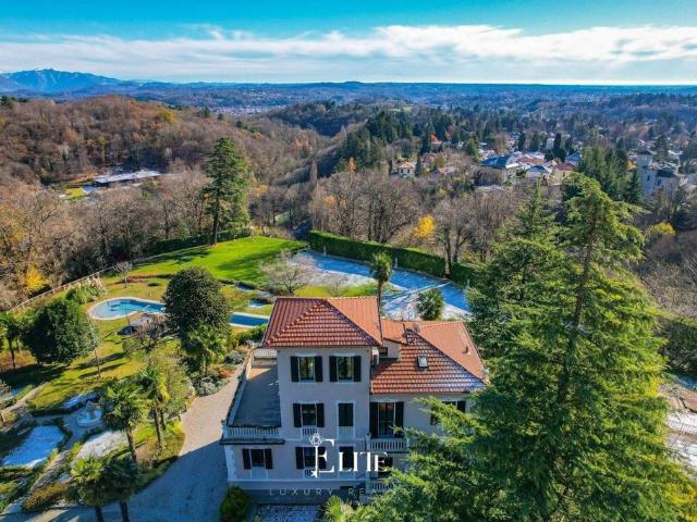 Villa Indipendente in vendita a Velate, Varese