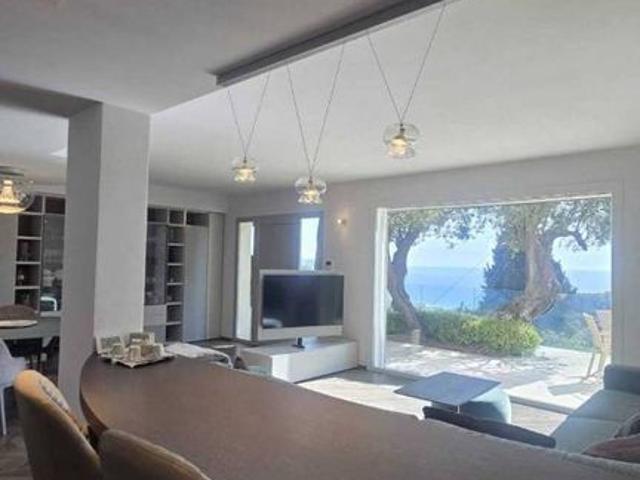 Villa Indipendente in vendita a Diano Gorleri, Diano Marina