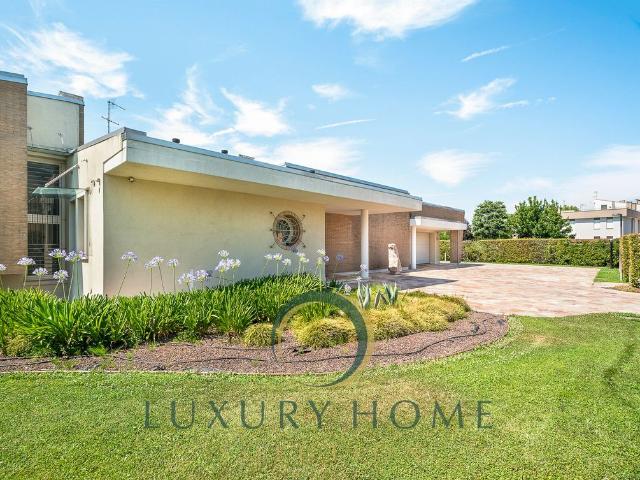 Villa Indipendente in vendita a Rio, Ponte San Nicolò