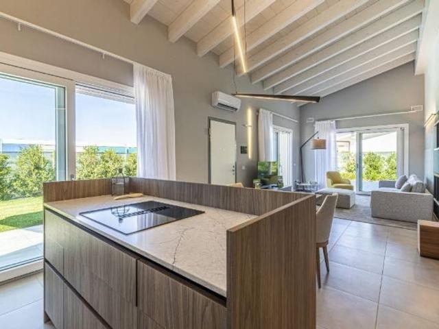 Villa Indipendente in vendita a Ponte del Cantone, Pozzolengo