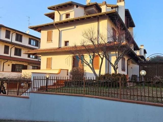 Villa Indipendente in vendita a Vimodrone
