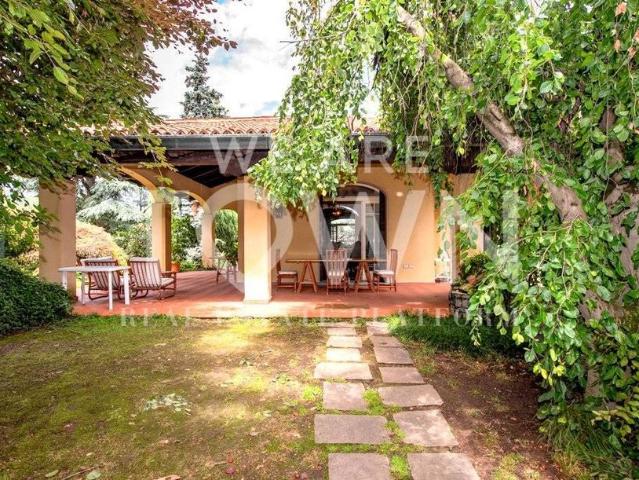 Villa Indipendente in vendita a Cairate, Lombardia