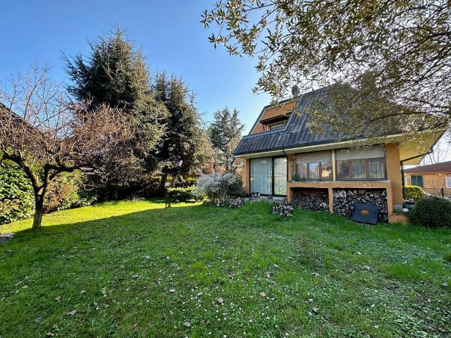 Villa Indipendente in vendita a Brugherio, Cascina Guzzina