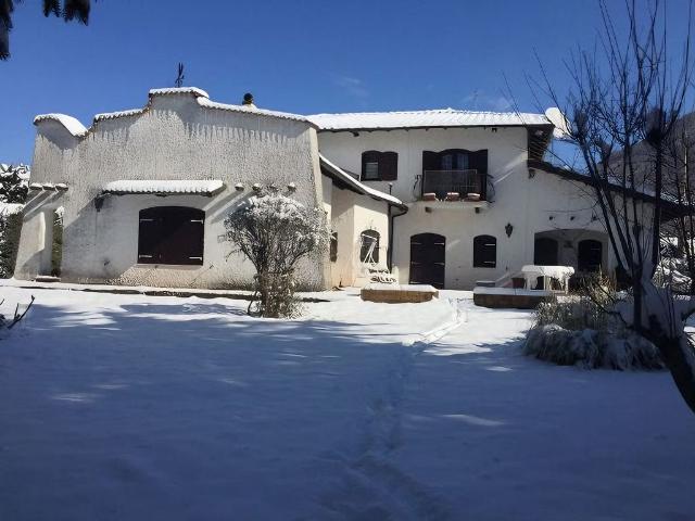 Villa Indipendente in vendita a Rocca Di Botte, Abruzzo
