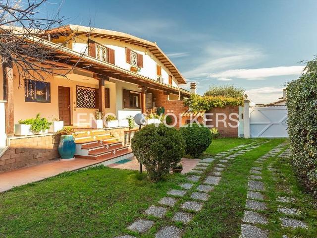 Villa Indipendente in vendita a Municipio Roma IX, Roma Capitale